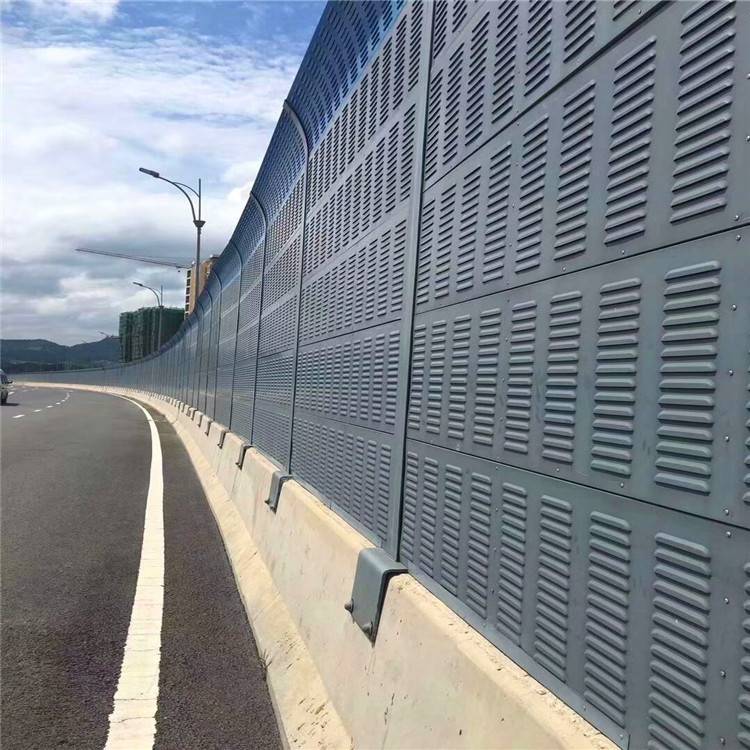 成都桥梁隔音屏障价格四川桥梁泡沫铝声屏障高架桥隔音墙安装