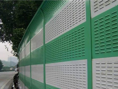 金属声屏障 规格、价格及其在公路与小区中的应用