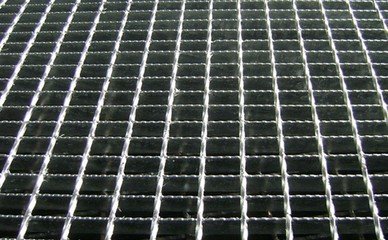 齿形钢格板与金属声屏障 安平云航丝网制品厂高清产品图鉴